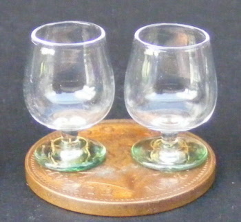Dolls House Miniature Glass Drinking Glasses Pub Bar